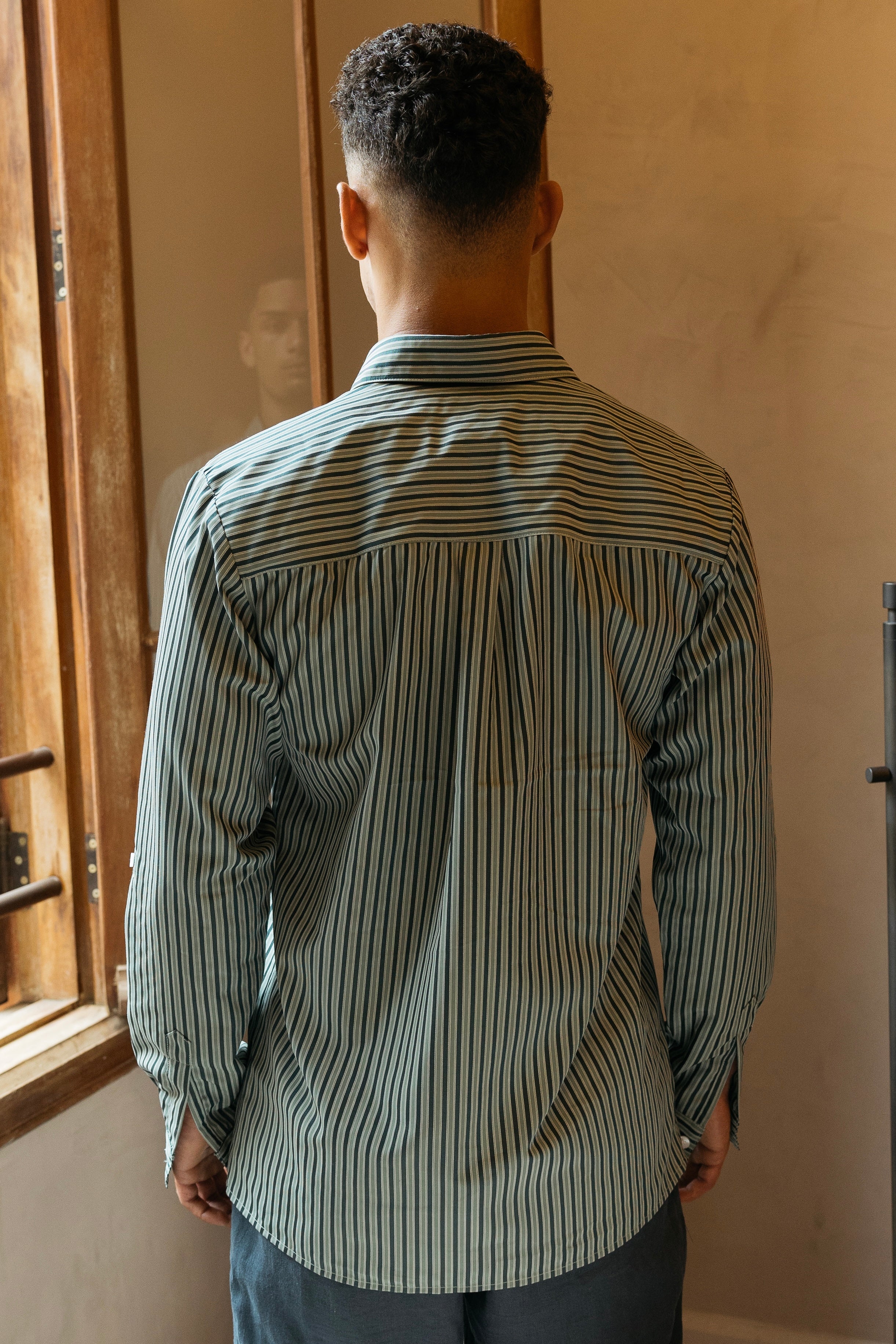 Global Anytime Button-Up 02