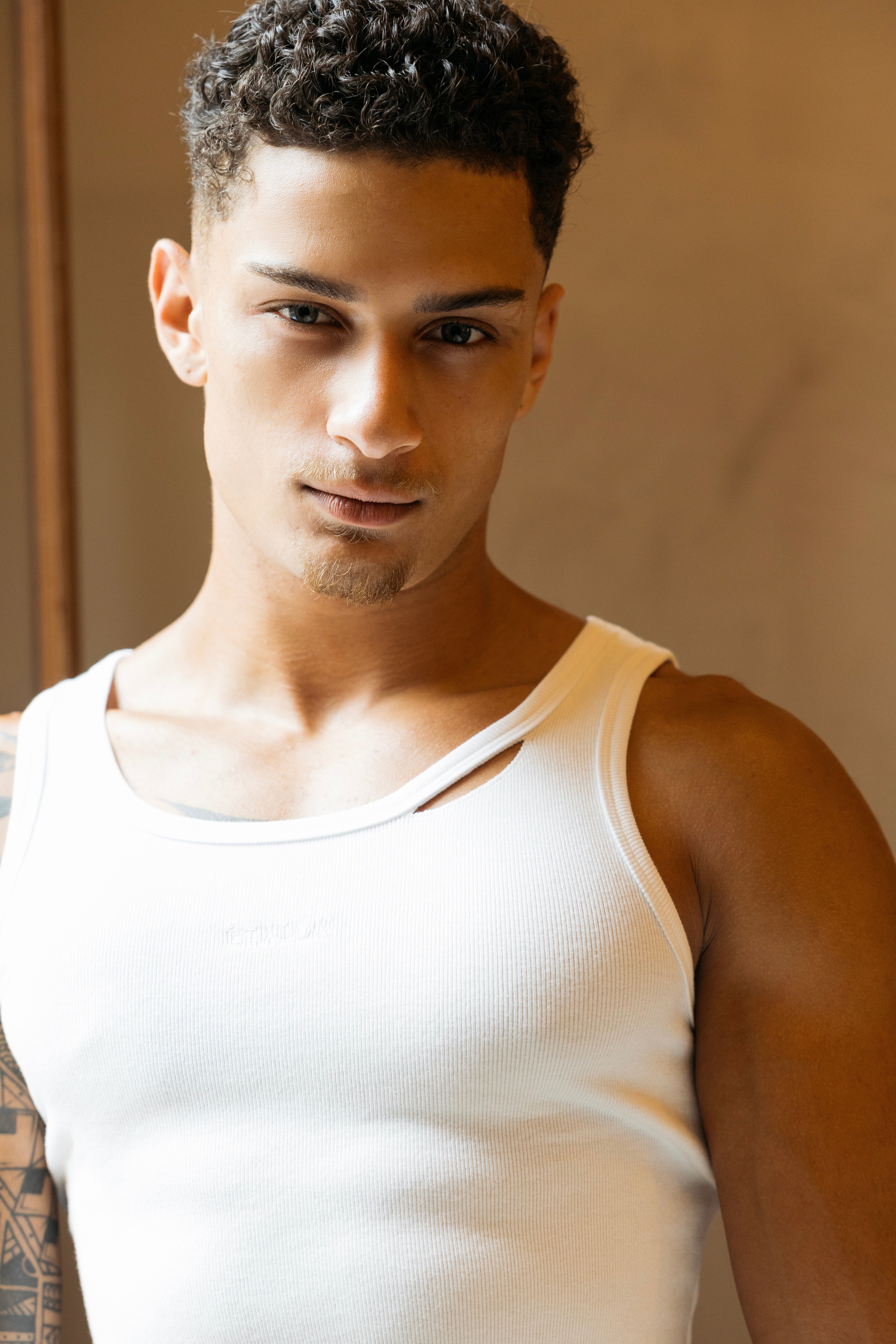 Rip Ribbed Tank Top (Slight Crop)
