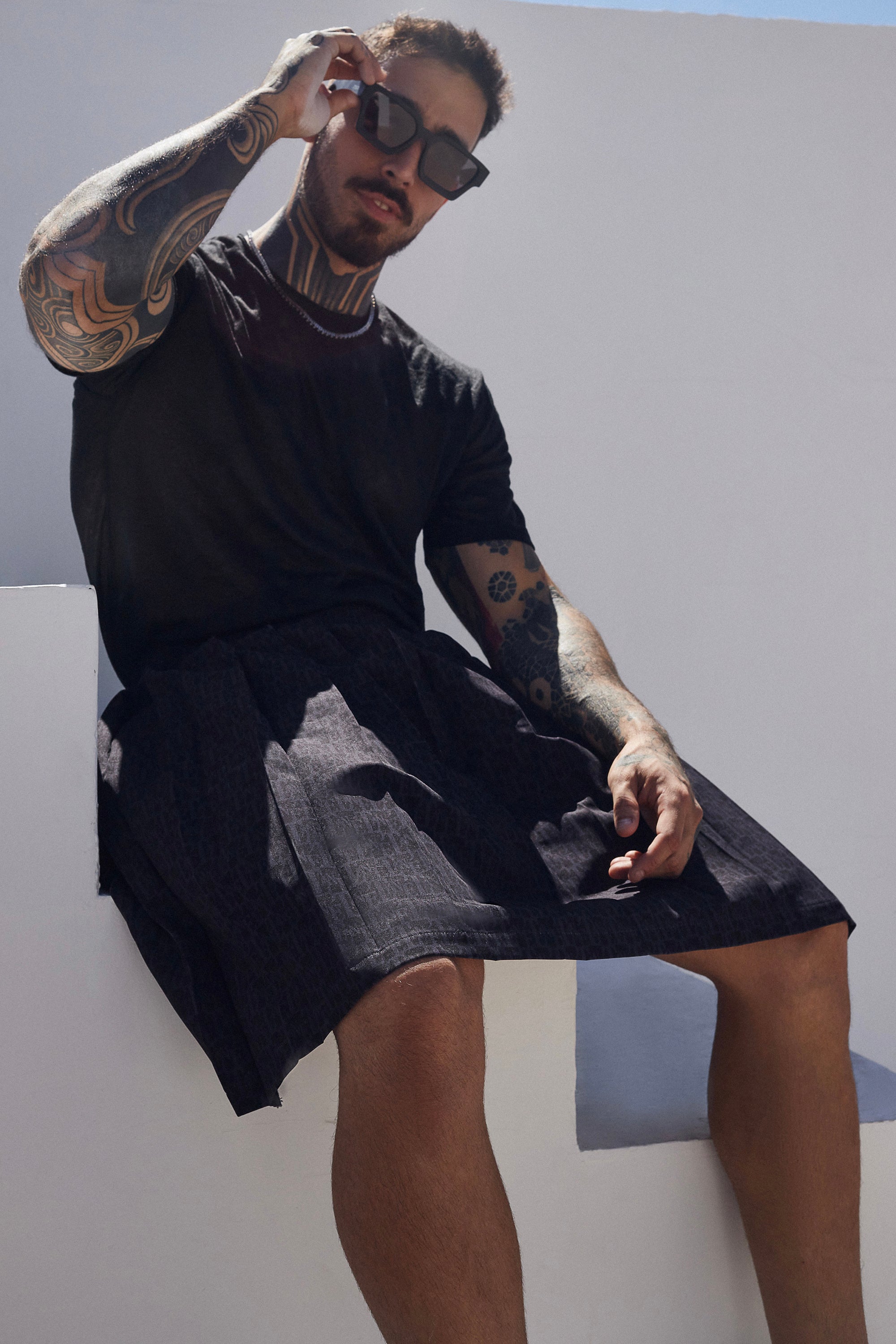 Mens Skirt / Short 01