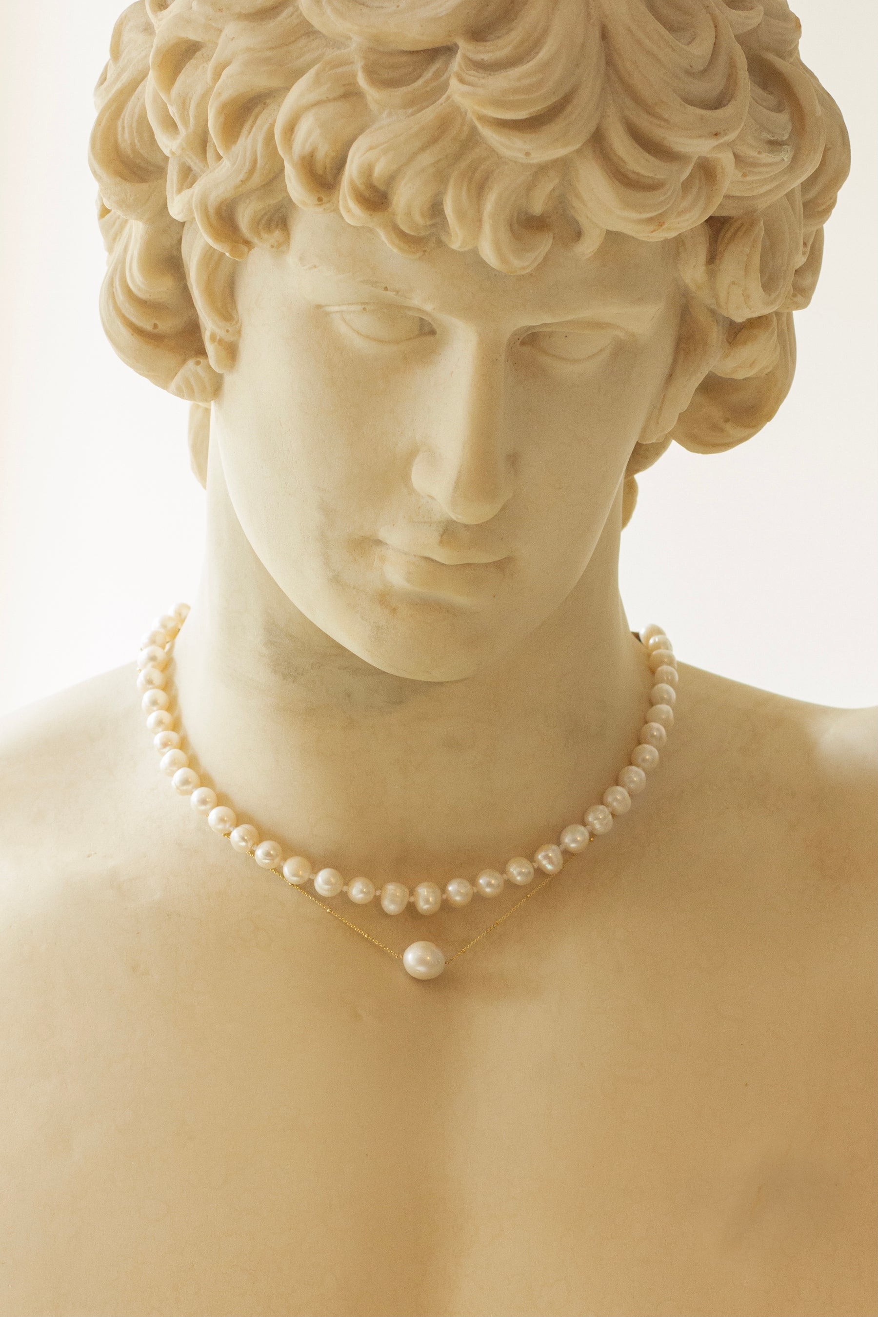 One Pearl Necklace