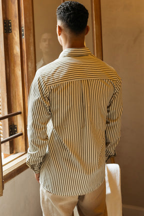 Global Anytime Button-Up 01