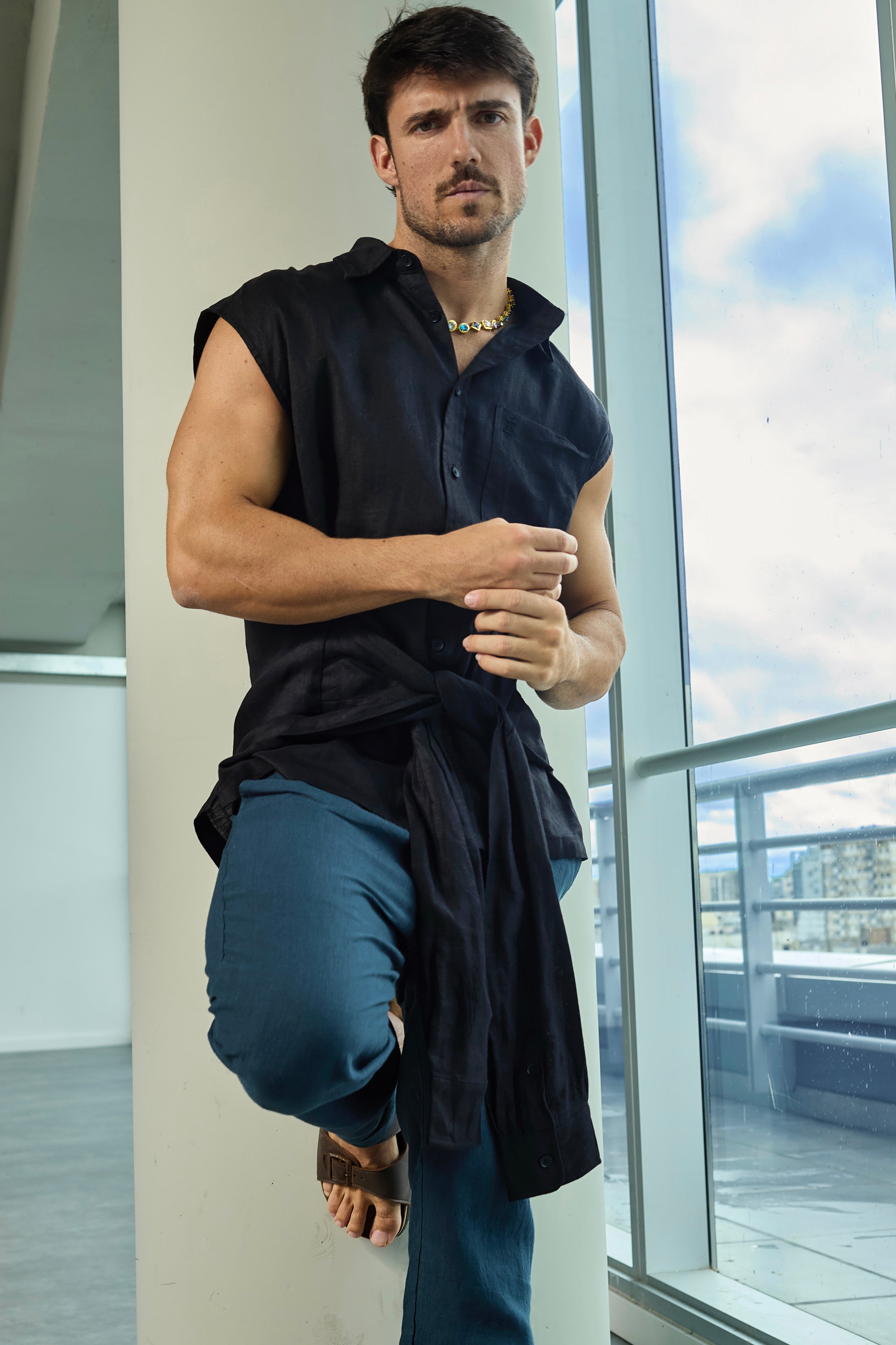 Tie Linen Sleeveless Shirt