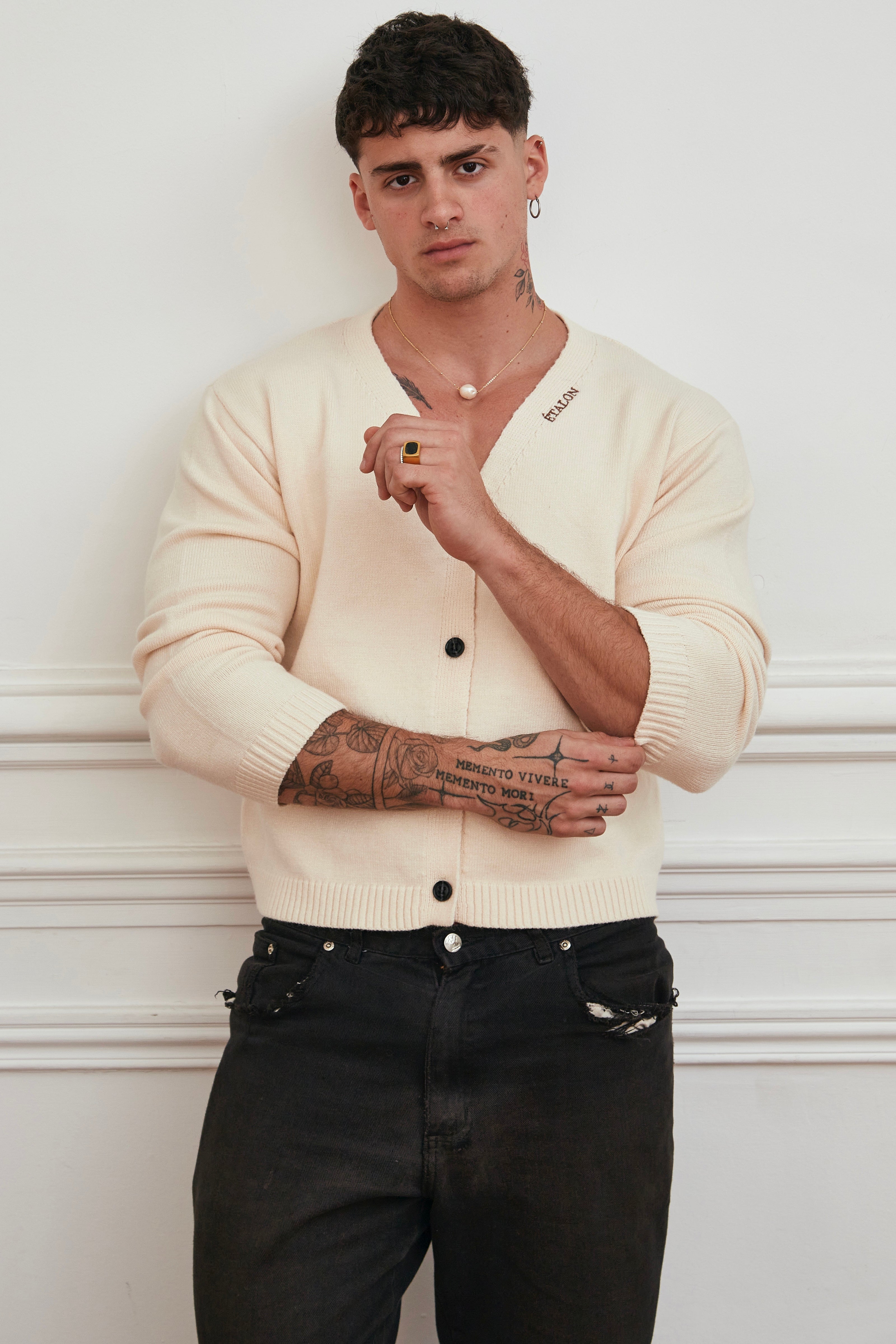 Signature Cardigan 01