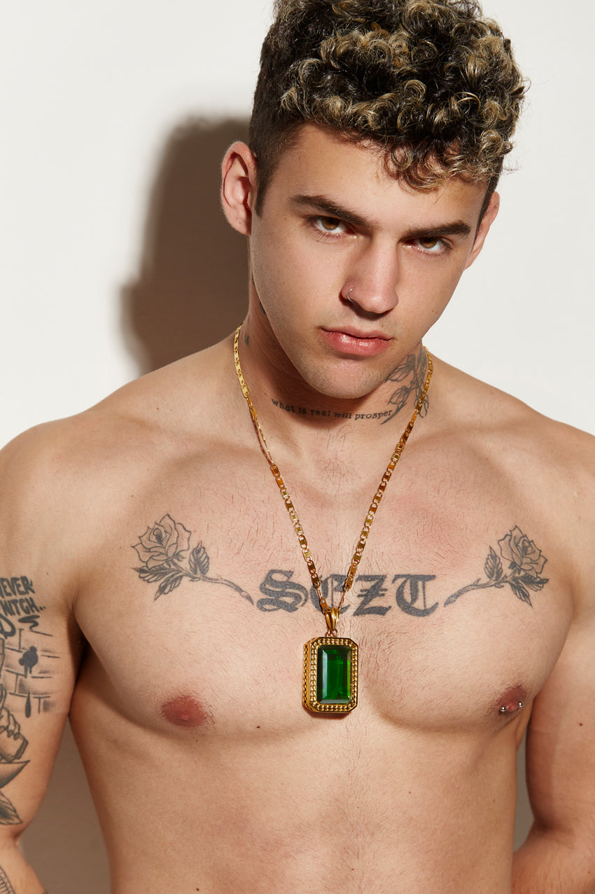 Grand Emerald Pendant Chain